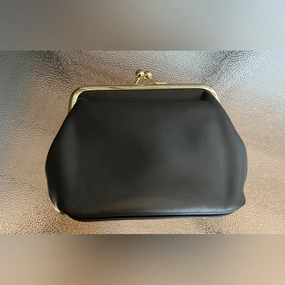 Dooney & Bourke Small Leather Framed Credit Card Coin Wallet 👛 - Picture 2 of 6